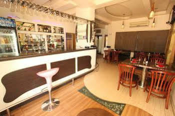 Hotel Saikripa Imperial Daman Exteriör bild